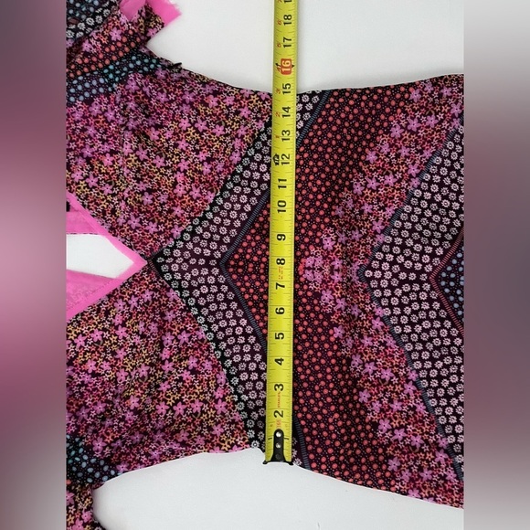 Le Superbe Floral Chiffon Raw Hem Pink Overlay Midi Dress Flutter Sleeve 4 - Picture 6 of 11